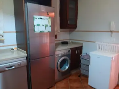 Una cocina o zona de cocina en Agradable Chalet con piscina en Villaharta