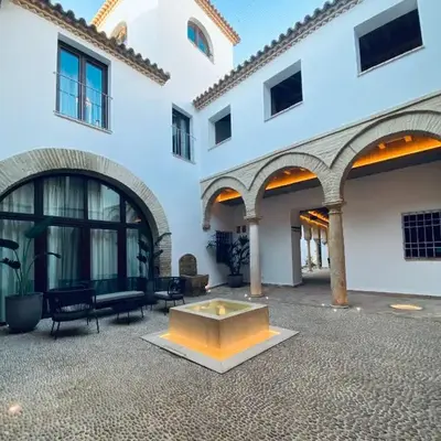 Apartamentos Los Patios del Pañuelo