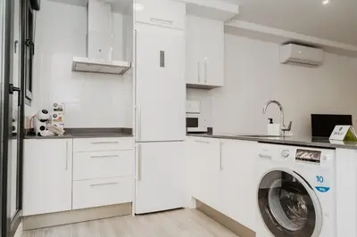 Una cocina o zona de cocina en New and beautiful loft next to wonders of Cordoba