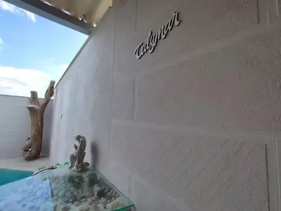 Piscina en o cerca de Calymar