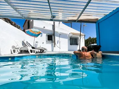 Piscina en o cerca de Cortijo La Viñolilla en zona rural (Montefrío)