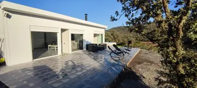 Jardín al aire libre en Casa en el lago.unmillondeestrellas
