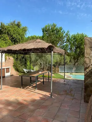 Piscina en o cerca de EL ENREO JARAS -Urbanización Las Jaras Córdoba