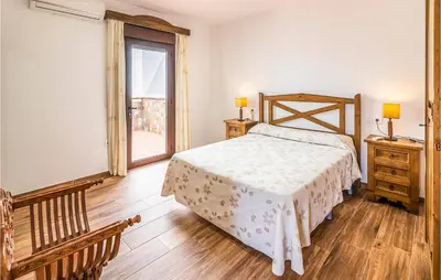 Cama o camas de una habitación en Stunning Home In Priego De Cordoba