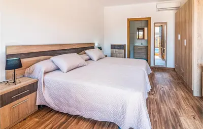 Cama o camas de una habitación en Stunning Home In Priego De Cordoba