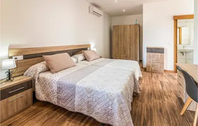 Cama o camas de una habitación en Stunning Home In Priego De Cordoba