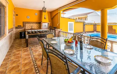 Zona de estar de Stunning Home In Priego De Cordoba