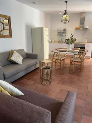 Una cocina o zona de cocina en La Jⲟya de los Patios - Apartamentos Turísticos