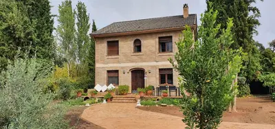 Jardín al aire libre en Aljubea, tu casa rural en Cordoba