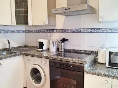 Una cocina o zona de cocina en Eduardo Lucena 5, Casco Histórico