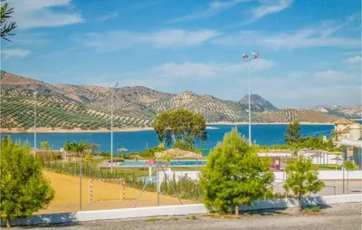 Plano de Awesome Home In Iznájar