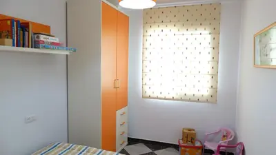 Biblioteca en el apartamento
