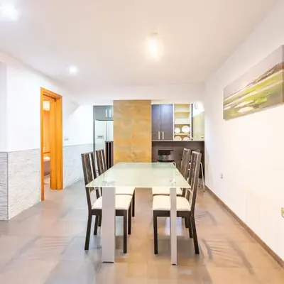 Alhondiga Oasis Suite by Valcambre