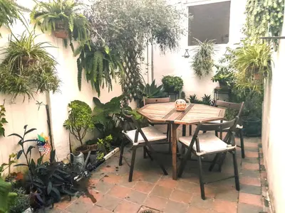 Jardín al aire libre en Casa Miraflores