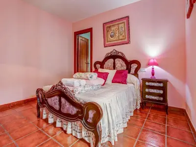 Cama o camas de una habitación en Charming Villa with Private Pool