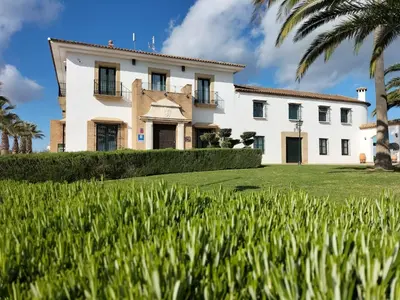 Jardín al aire libre en Hotel Cuatro Vientos