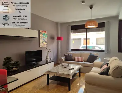 Zona de estar de Amplio y Moderno Apartamento Lorenzo Ferreira