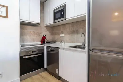 Una cocina o zona de cocina en Apartamento 2 en Estadio Sevilla, 6 plazas y metro