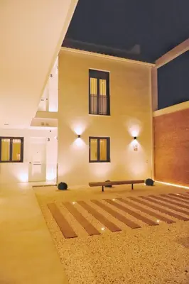 Edificio en el que se encuentra el apartahotel