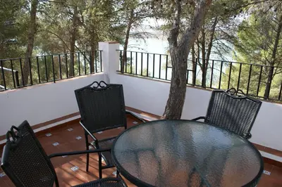 Un balcón o terraza de Apartamentos Parque Ardales