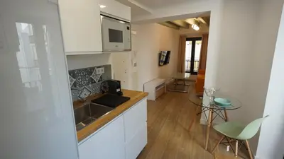 Una cocina o zona de cocina en Cardenal Cervantes III