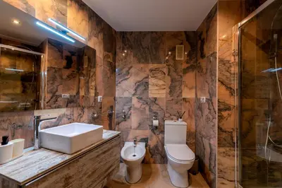 Un baño de Amador Apartamento Familiar Centro PARKING Amador de los Rios