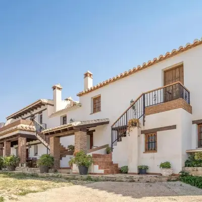 1 Bedroom Amazing Apartment In Periana