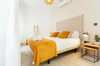 Cama o camas de una habitación en Luxury and cozy- 1Bd 1Bth- Las Setas
