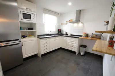 Una cocina o zona de cocina en Apartamentos El balcón de la Trinidad Córdoba - GREAT LOCATION
