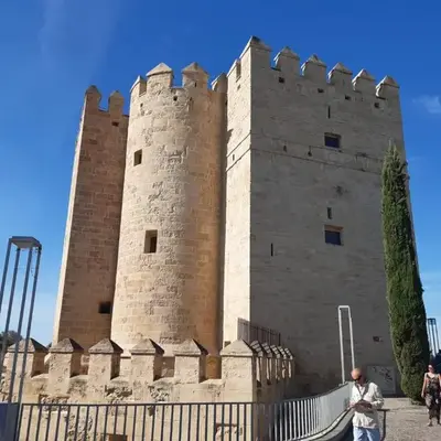 Loft La Calahorra con posibilidad de aparcamiento Pregunta por el PACK MÁS AMOR