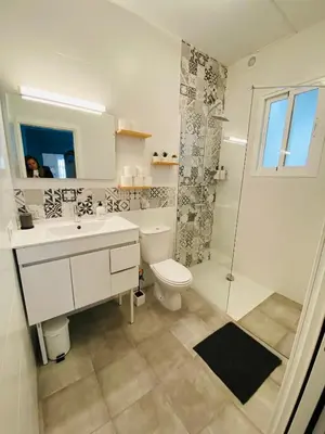 Un baño de Apartamento San Eloy con Patio Privado