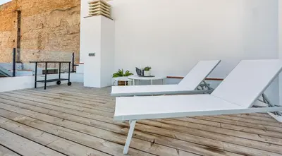 Plano de Precioso Ático de diseño, gran Terraza de 35 m2 y de 16 m2 y Garaje en pleno Centro