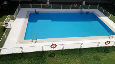 Piscina en o cerca de El Arroyo