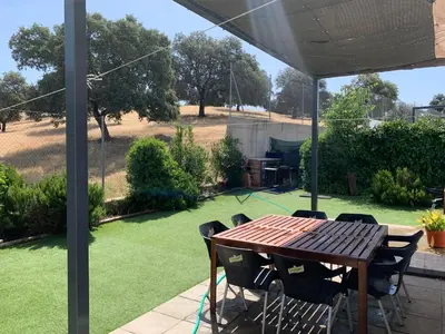 Jardín al aire libre en Casa Rural Nacimiento del Huéznar - Tomillo 23