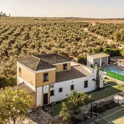 Cozy Home In Puente Genil
