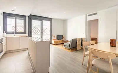 Una cocina o zona de cocina en Wonderful apartment with terrace 1Bd1Bth- Center
