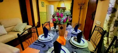 Zona de estar de Chalet rural La Solana, a 12 Kilómetros de Córdoba en plena sierra, con piscina
