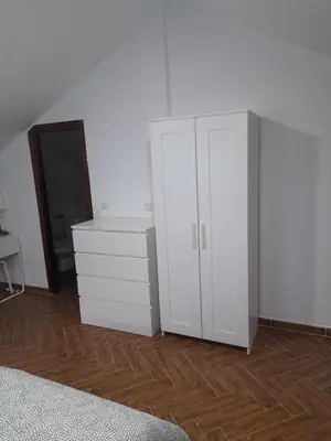 Cama o camas de una habitación en CASA INDEPENDIENTE EN NERVION JUNTO A PARADA DEL METRO