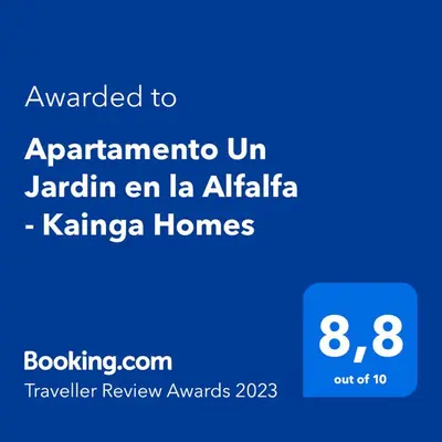 Certificado, premio, señal o documento que está expuesto en Apartamento Un Jardin en la Alfalfa - Kainga Homes