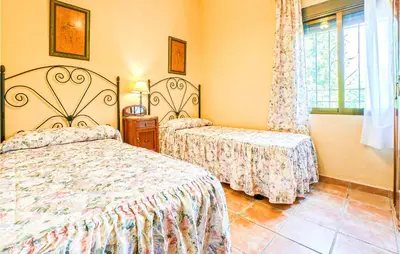 Cama o camas de una habitación en Stunning Home In Villafranca De Cordoba
