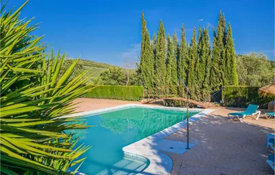 Piscina en o cerca de 1 Bedroom Amazing Home In Estepa