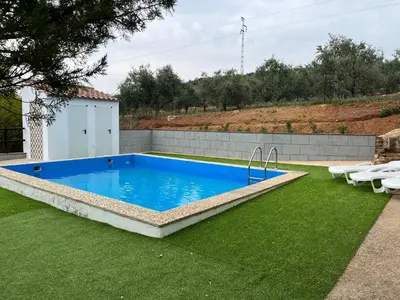 Piscina en o cerca de Casa Almendro Rural