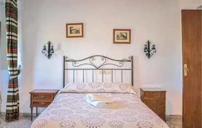 Cama o camas de una habitación en Cozy Home In Villanueva Del Rosario