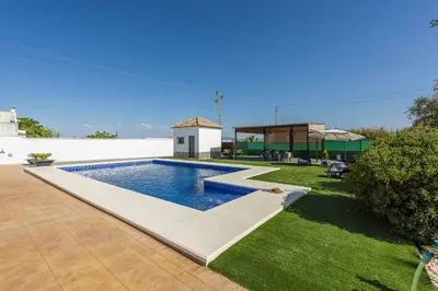 Piscina en o cerca de Casa Rural Brisa del Valle