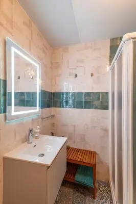 Un baño de La Puerta del Cielo