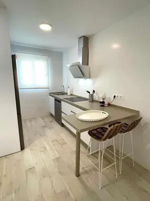 Una cocina o zona de cocina en Piso Azonaicas Centro Tendillas