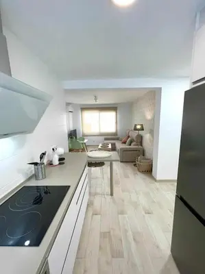 Una cocina o zona de cocina en Piso Azonaicas Centro Tendillas