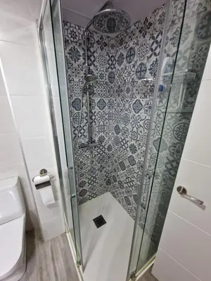 Un baño de DS Ribera, con aparcamiento opcional