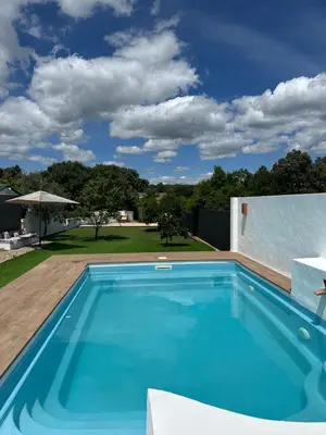 Piscina en o cerca de Ballesterin