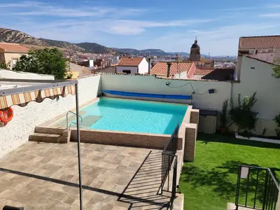 Piscina en o cerca de Casa Oasis Puertollano, una casa en un entorno rural en Puertollano, agradable, con Piscina en zona tranquila